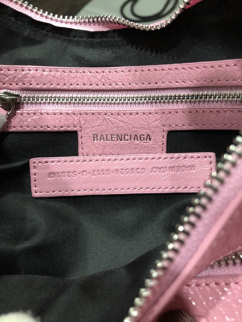 Ba1en*iaga le cagole bags
